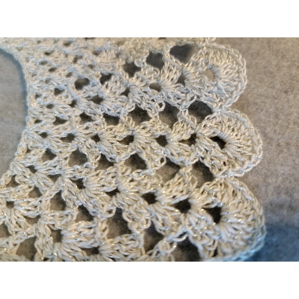 Vintage Silver Shimmer Scalloped Edge Crochet Lace Button Collar Handmade